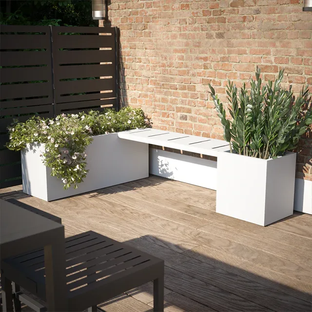 Особенности уличных стульев.